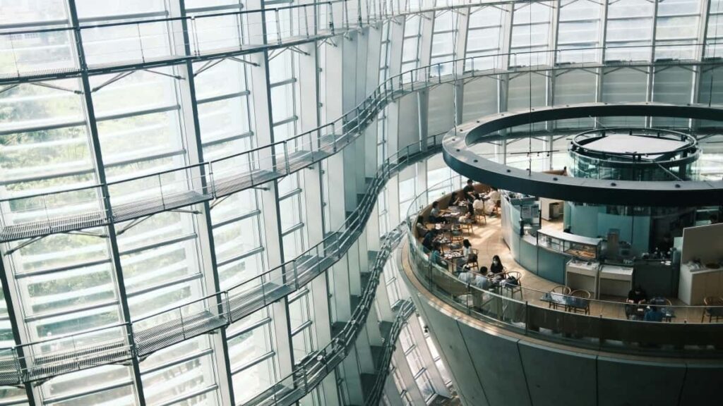 Practical guide for Irish advertisers to locate and seed products with Poland-based SoundCloud creators step-by-step outreach, platforms, costs and a data snapshot.