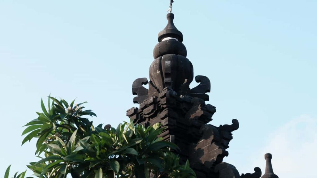 Practical playbook for Irish creators to approach Brazil-based brands on OnlyFans and showcase must-have items tactics, outreach scripts, and platform notes.