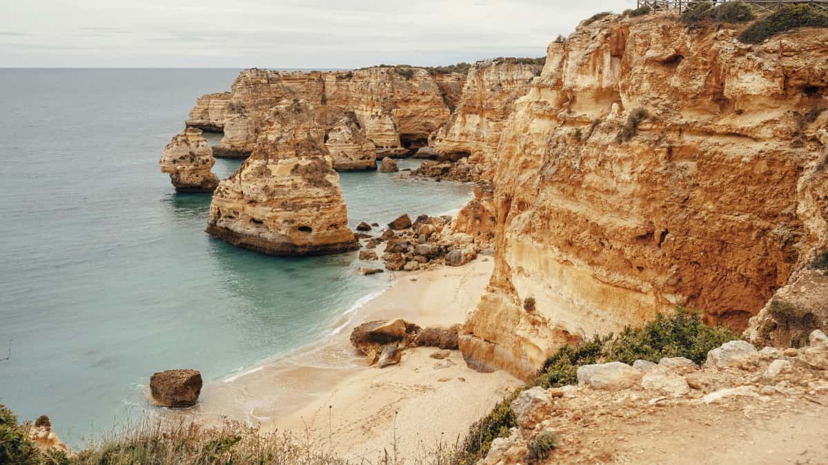 Creators: Reach Cyprus Brands on Instagram with Giveaways