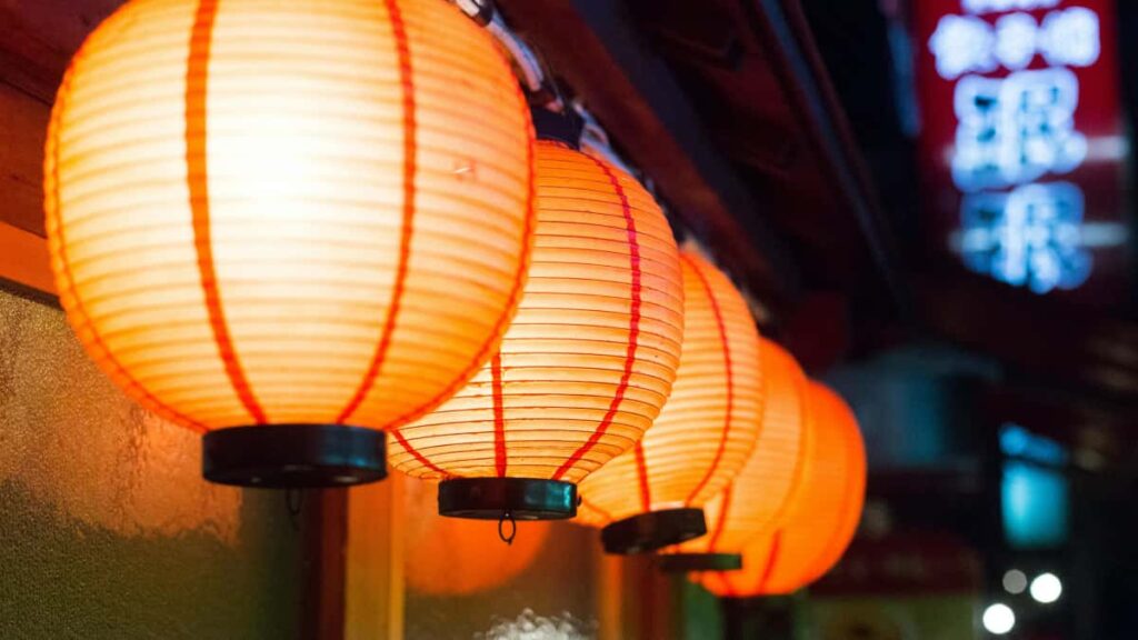 Practical guide for advertisers in Ireland to locate Luxembourg ShareChat creators, with outreach tactics, platform comparisons and risk notes tailored to niche audiences.