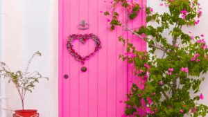 Practical guide for Irish advertisers to find Armenia Douyin creators for mobile game launches sourcing, outreach, rates, compliance, and campaign tips.